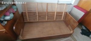 Historická Dřevěná postel