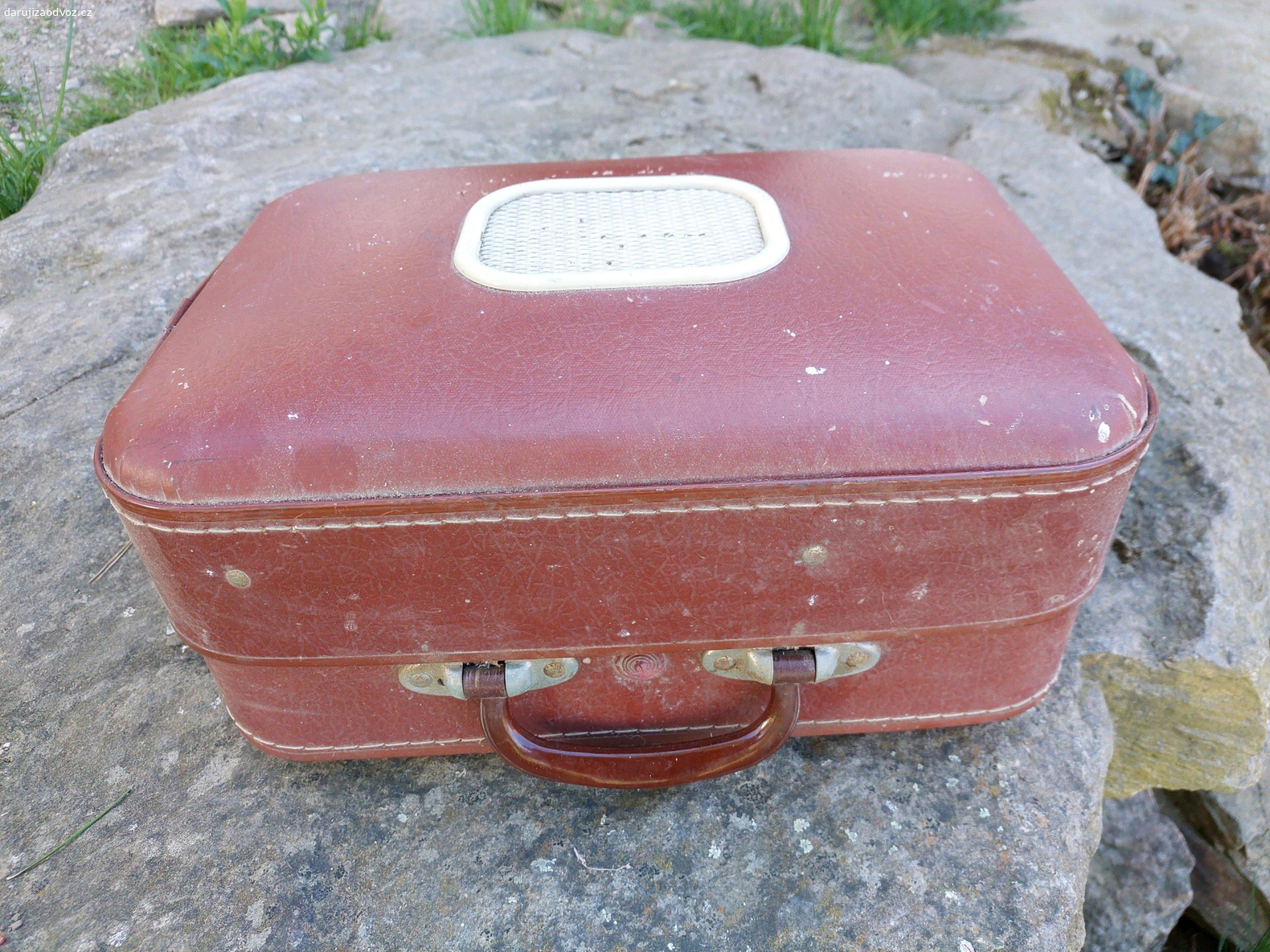 historický gramofon. vintage gramofon...
osobní odběr do 4.5.