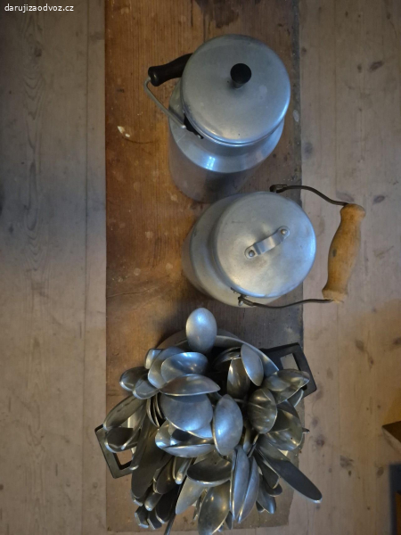 hlinikove konvice a pribory