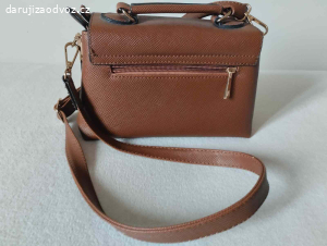 hnědá kabelka