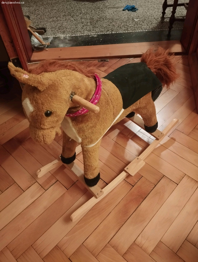 houpací oslík
