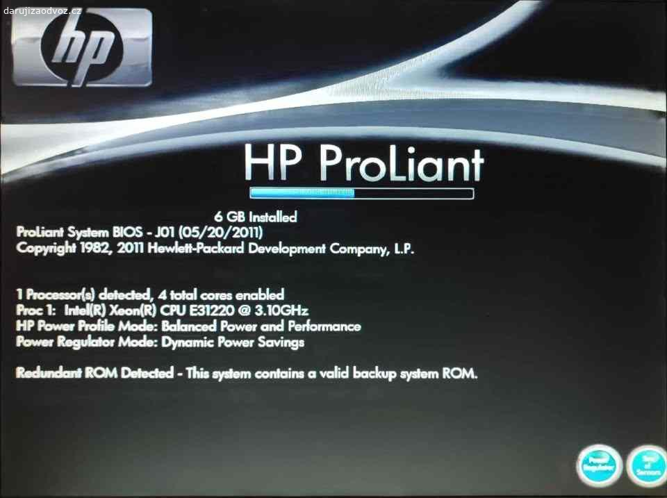 HP Server Proliant ML110 G7. Daruji HP Server Proliant ML110 G7 ve funkčním stavu bez HDD/SSD.
Testováno do BIOSu a s Linuxem přes USB.
CPU: Intel® Xeon® Processor E3-1220 4x
3.10 GHz (3.50 GHz) TDP 80W
RAM: 6GB 
Všechny ventilátory v pořádku, vyčištěno z nejhoršího.
Vzal jsem to od kamaráda že se mi to hodí. Nakonec nevyužiji a zabírá místo.
Nějaké kosmetické vady, na foto jsou vidět poškrábané bočnice a zlomený klíček v zámku který jsem již vytáhl a možná bude součástí i ten zlomený kousek klíče jelikož jsem ho opět někam zašil tak nevím :D

Pouze vlastní odvoz :)