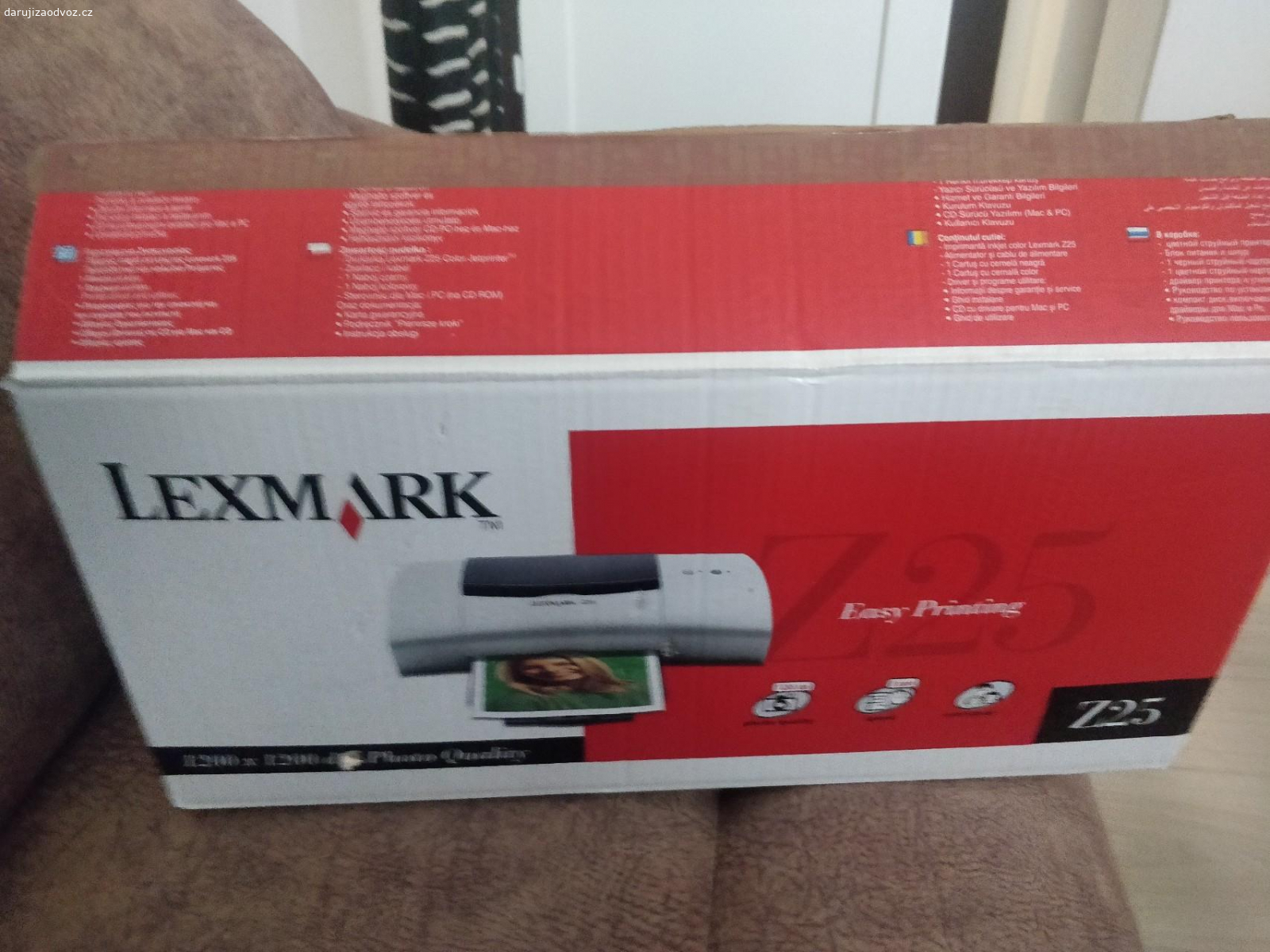 Inkoustová tiskárna Lexmark Z25. Stará inkoustová tiskárna, po doplnění cartridge může fungovat dál..