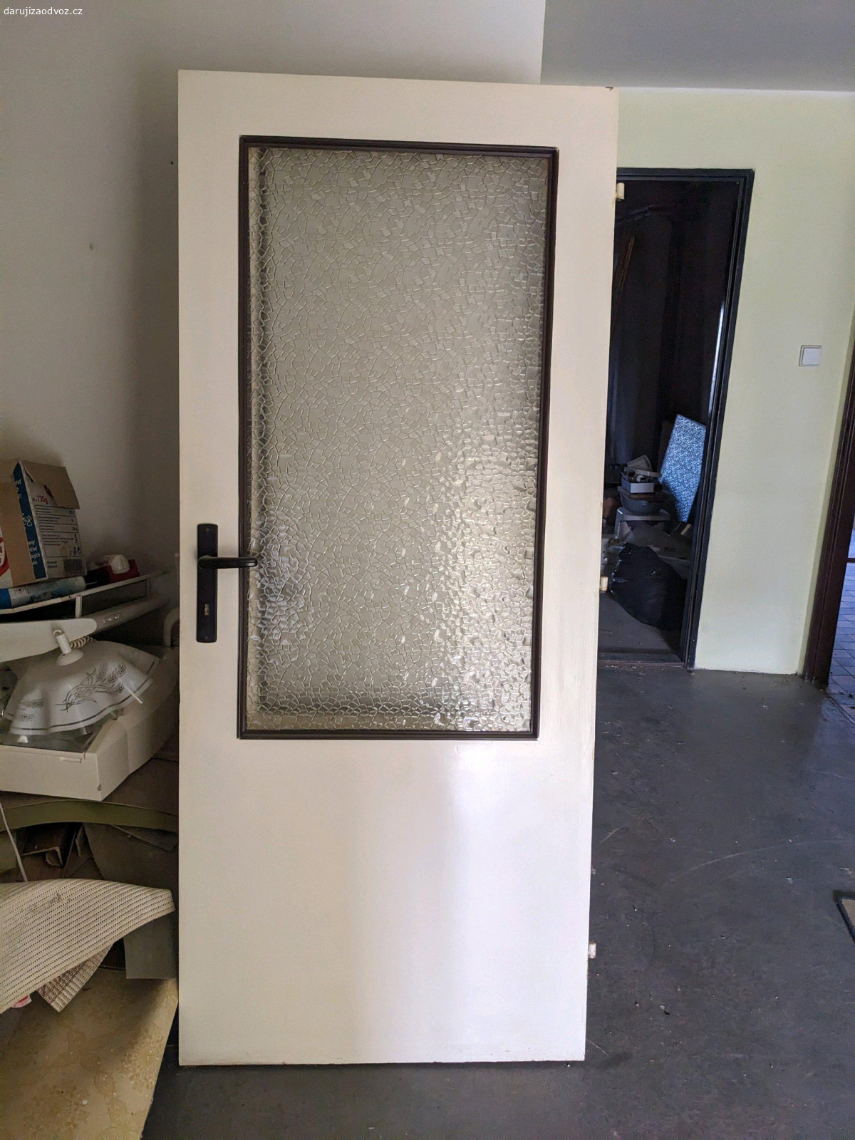 Interierove dvere. Devet kusu, ruzny sirky, 60 a 70 cm. Nektere plne, jine se sklem. Vyska standarnich 197 cm. Osobni odvoz z Trutnova, Kryblice.