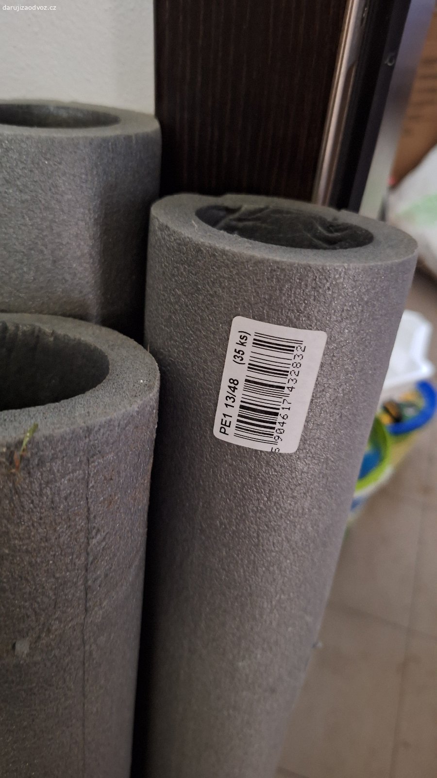izolace na vodovodní trubky 5x 1m. izolace na vodovodní trubky 5x 1m