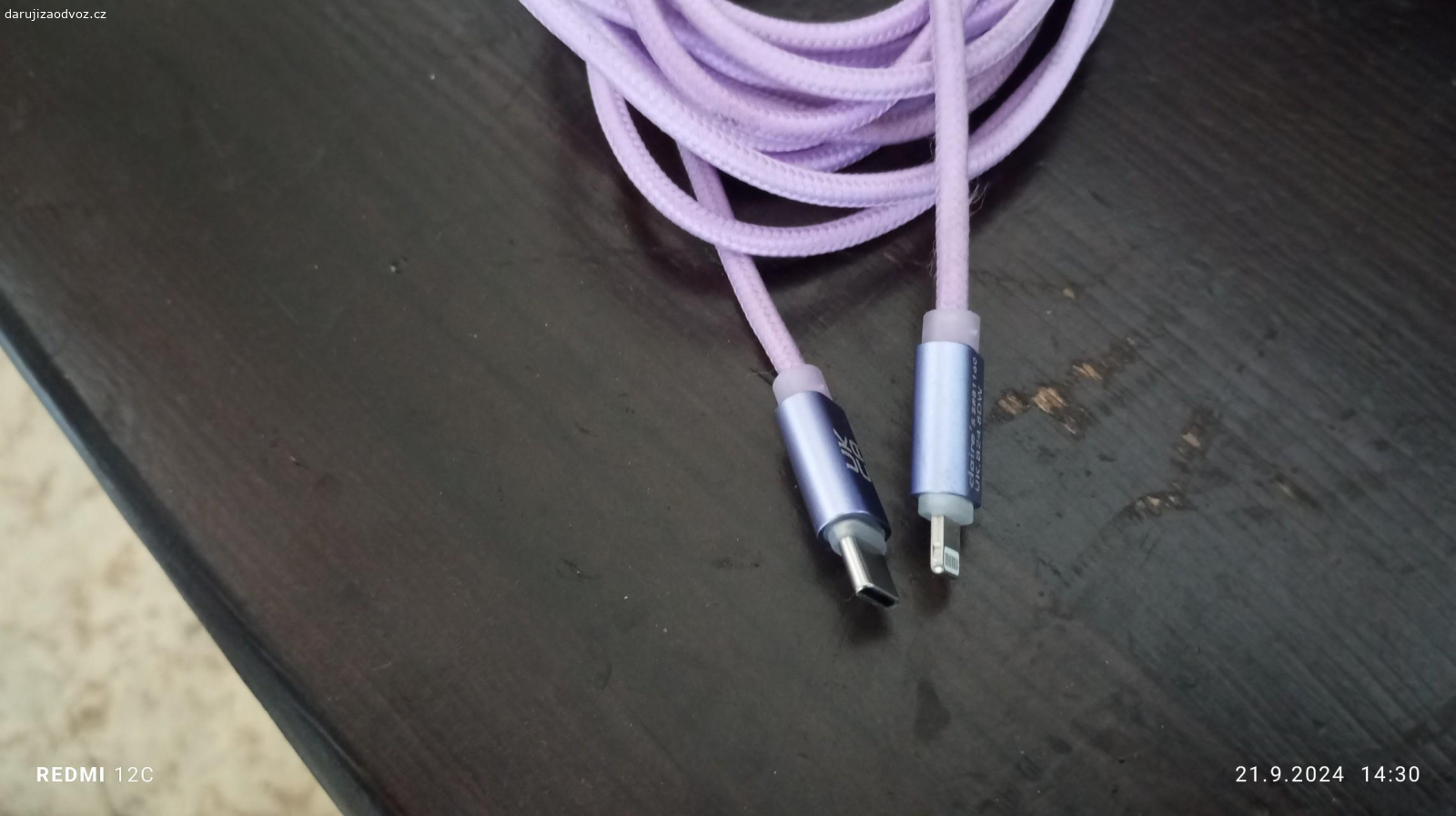 kabel na iphone nový