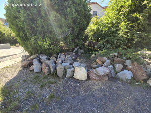 Kameny - různě velké