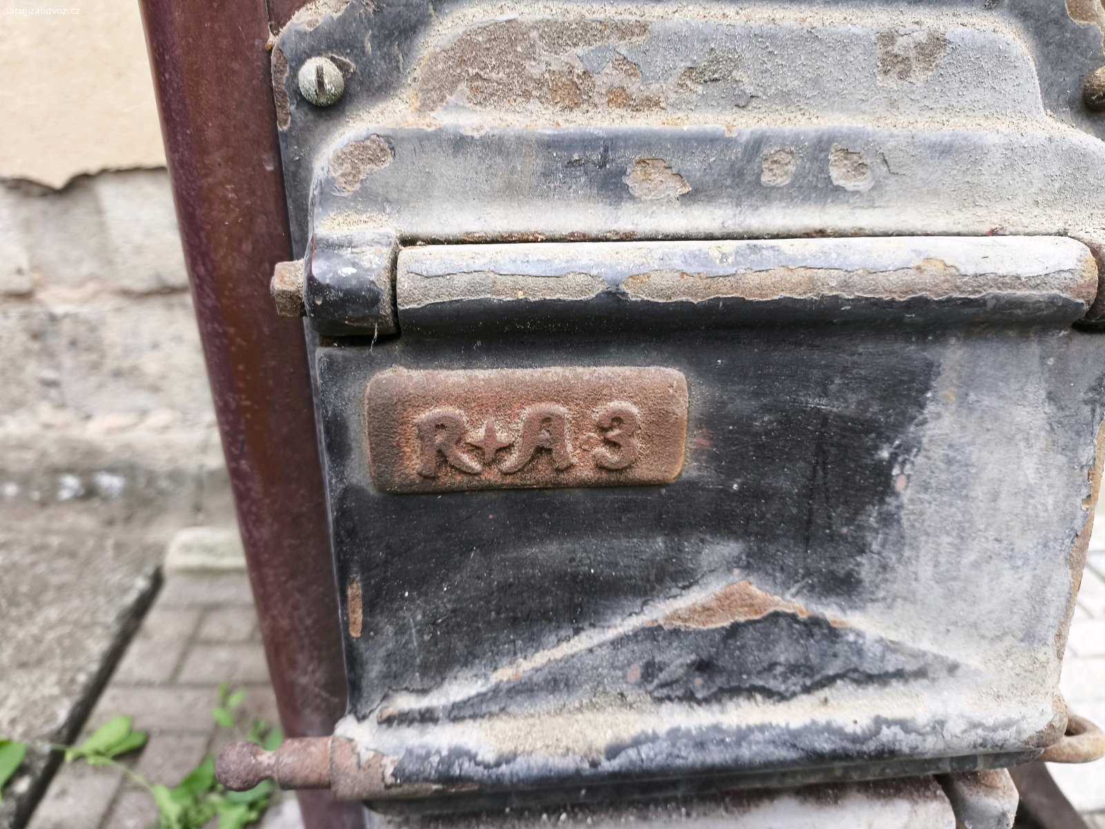 Kamna funkční kompletní.. Za odvoz a vlastní nakládku věnuji kamna. pozor hodně těžká cca 200 kg.