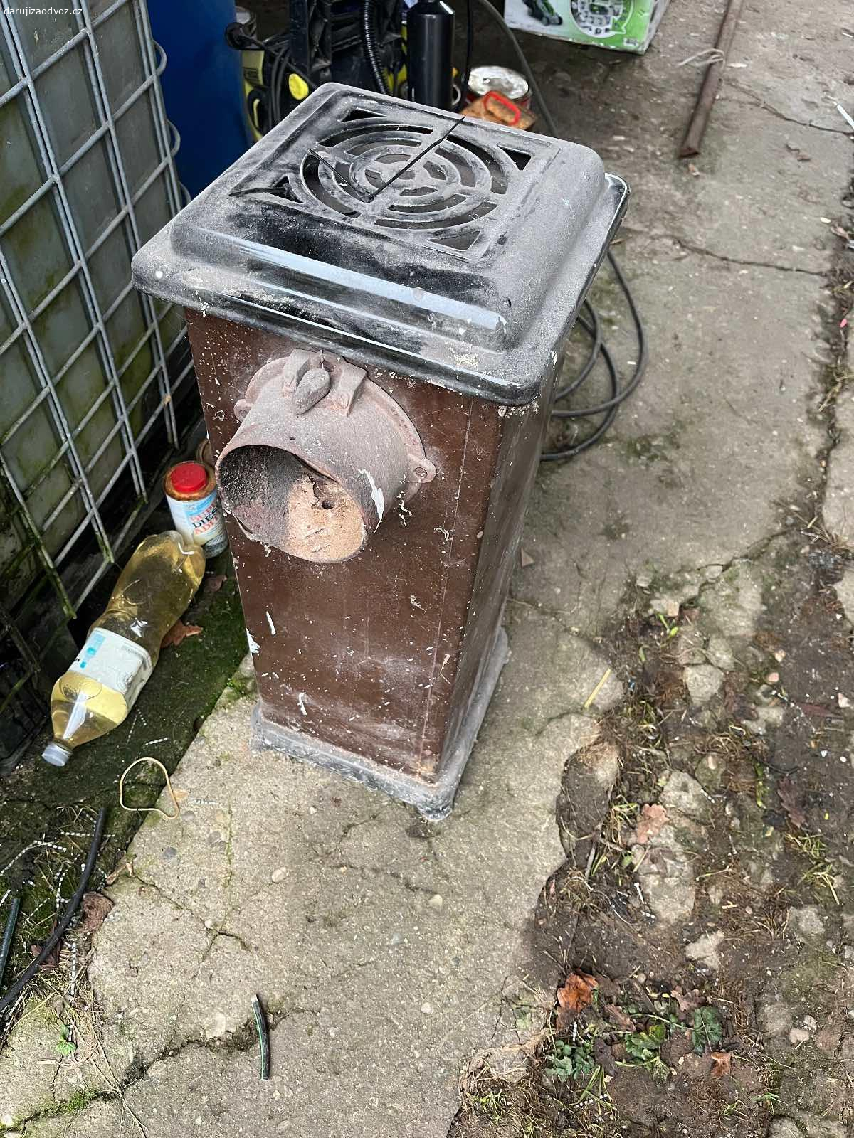 Kamna. Stará kamna v použitelném stavu