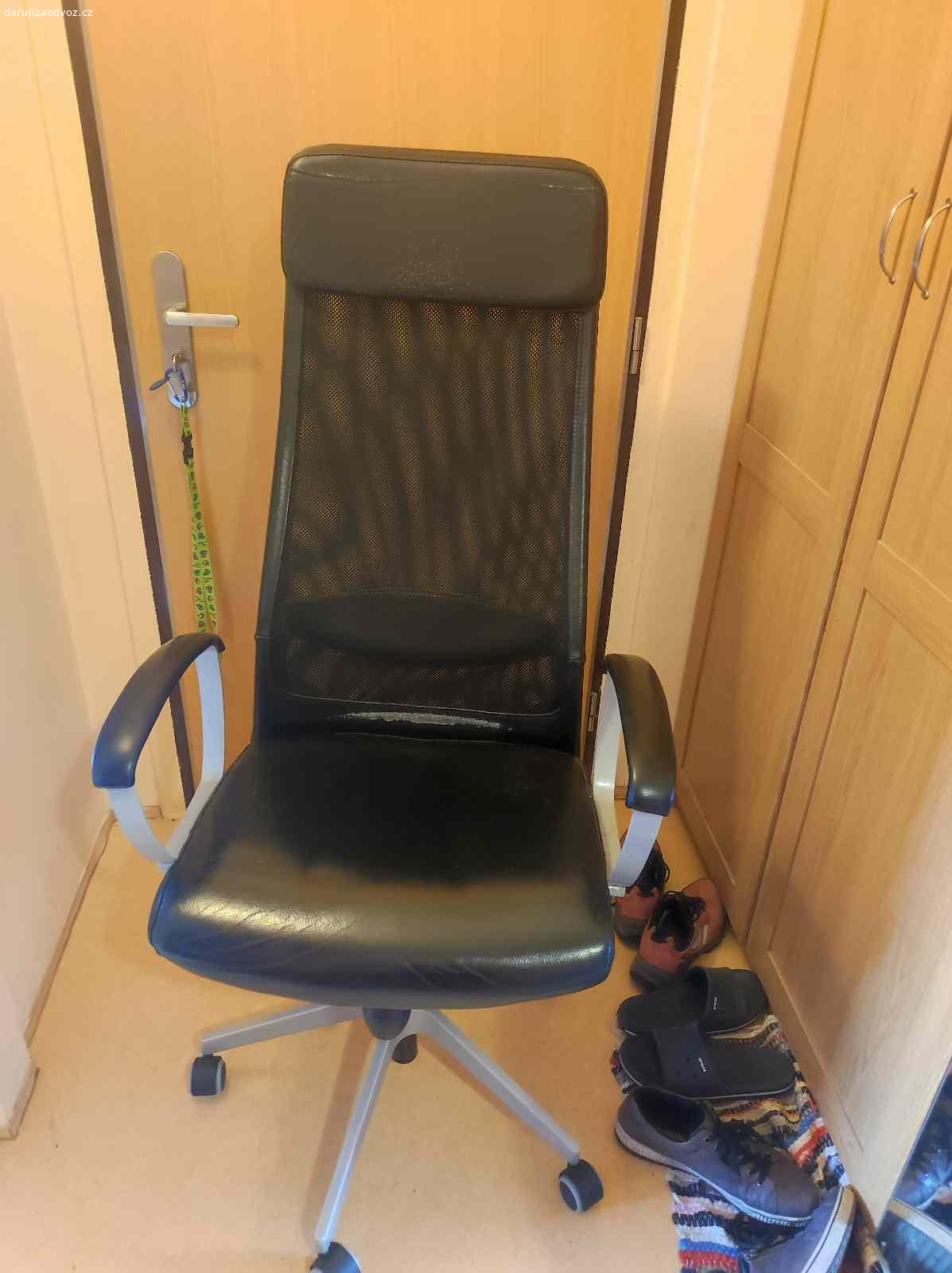 Kancelářská židle Markus za odvoz. Používaná,ale bez Předání u metra Háje.