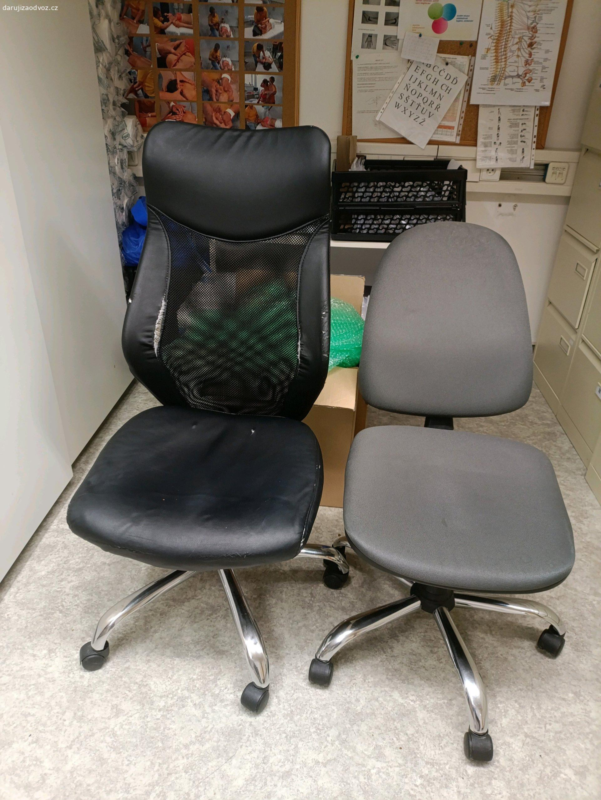 kancelářské židle. Výškově nastavitelné kancelářské kolečkové židle. První patro v Lymfocentru k odběru mezi 8-18 h tyto dny.