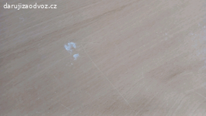 Kancelářský / pracovní stůl