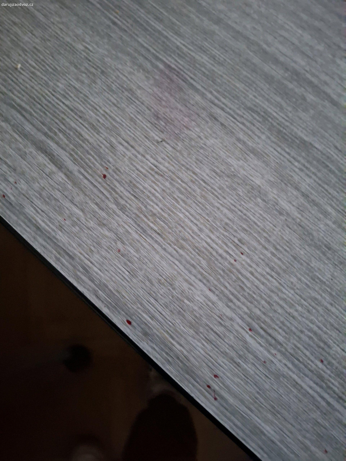 Kancelářský stůl. Starší kancelářský stůl.