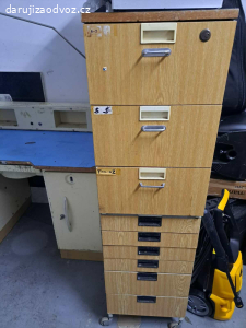 Kartoteční skříňka s šuplíky