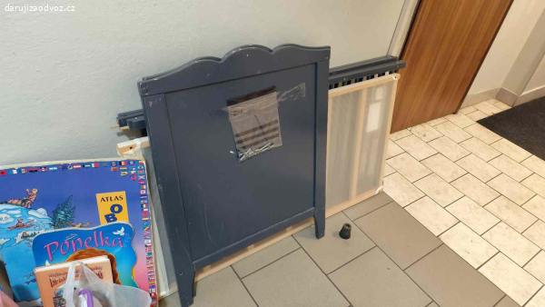 KLADNO: Dětská postýlka