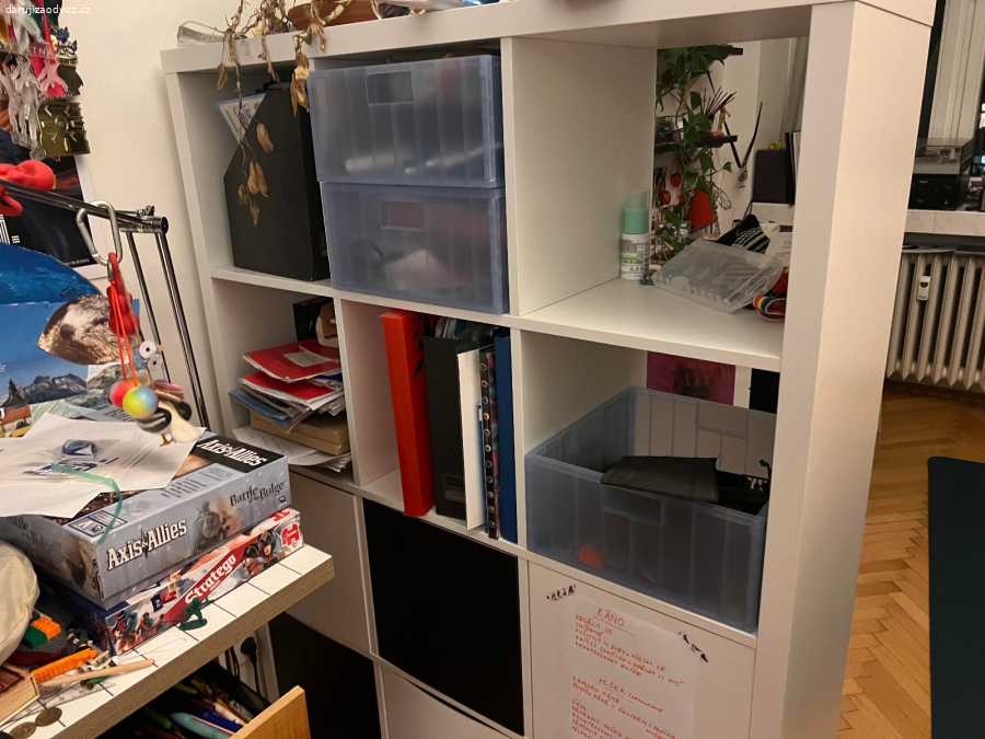 knihovna-ikea