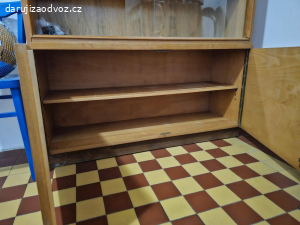 Knihovna / komoda
