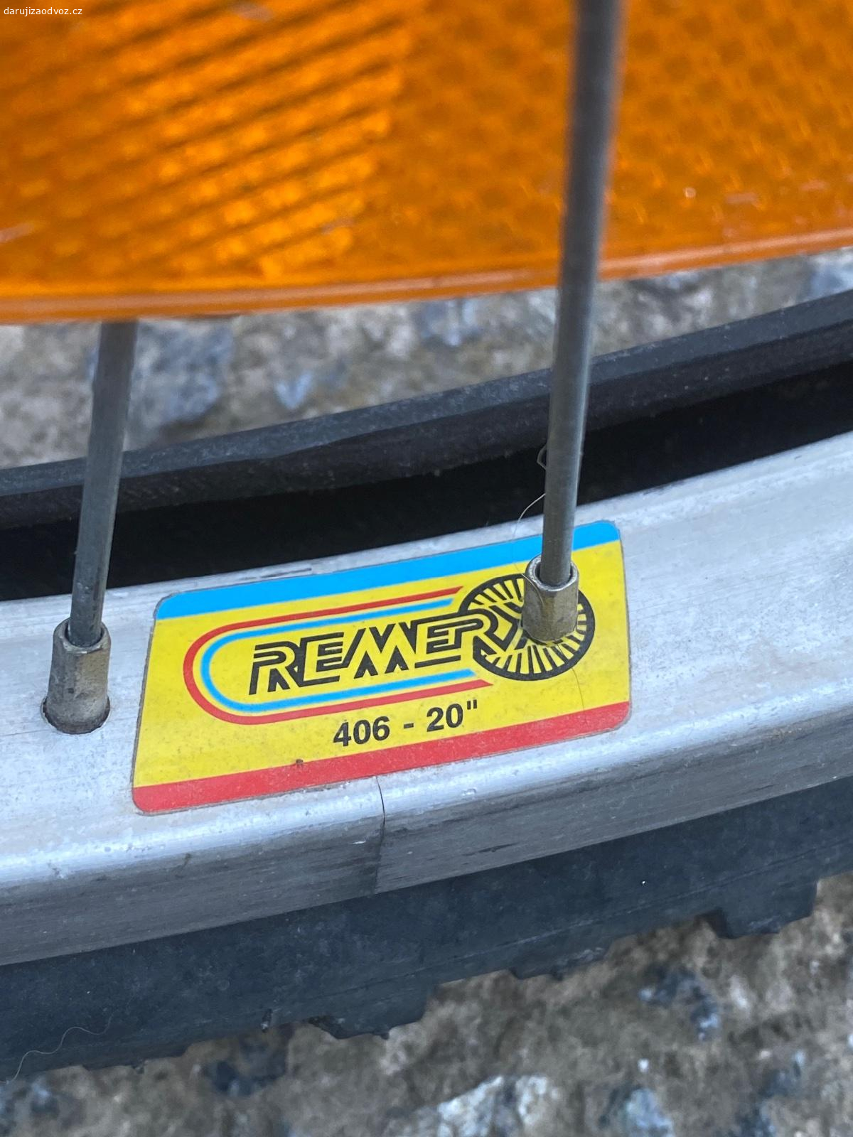 Kola. Daruji za odvoz, na dětské kolo. Bez duší, 5ti kolečko.