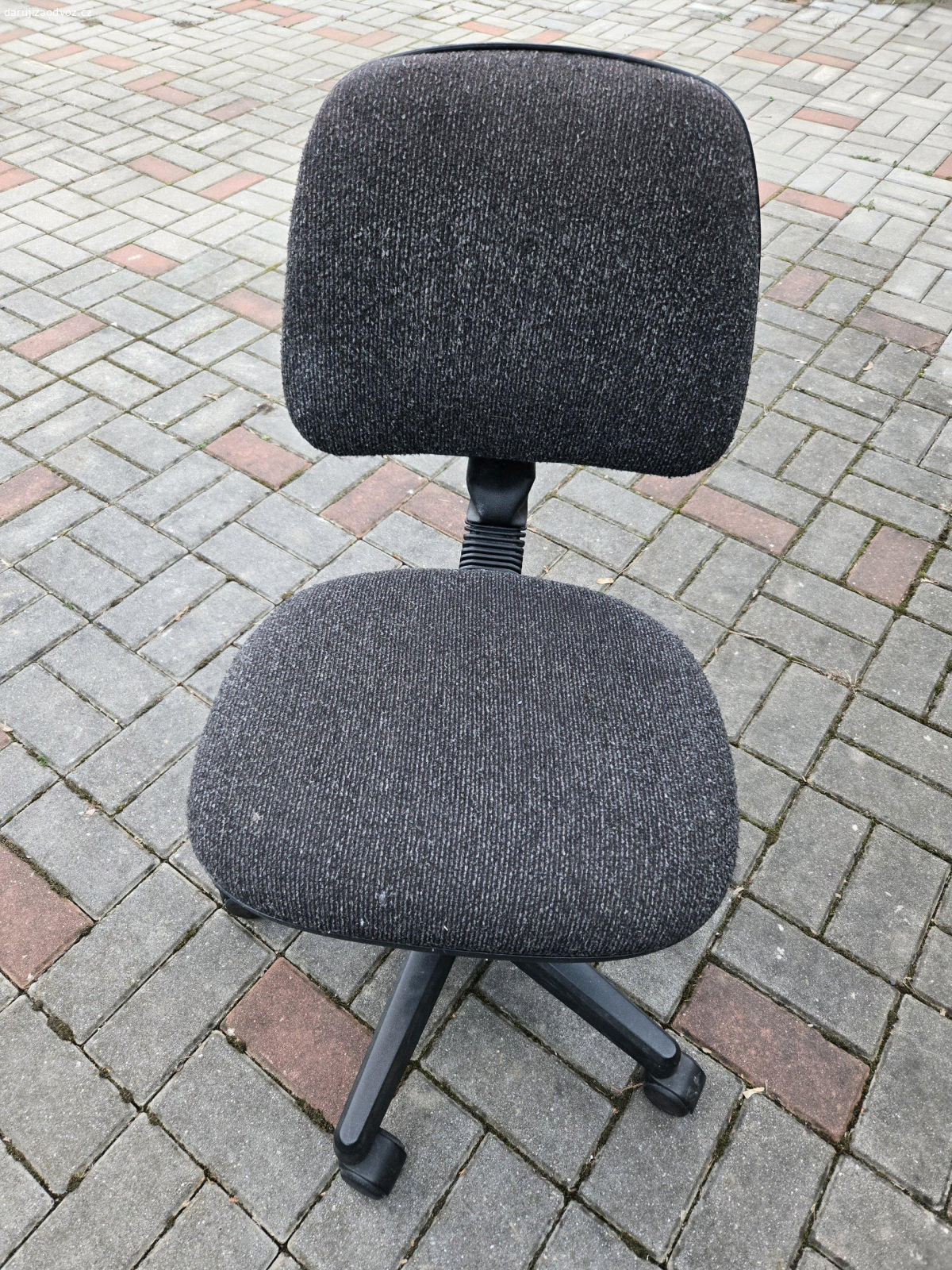 kolečková židle dětská za odvoz. kolečková židle dětská za odvoz viz foto