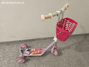 Koloběžka s košíčkem