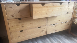 Komoda z masivní borovice Ikea