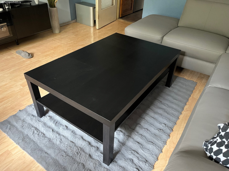 Konferenční stolek IKEA černý