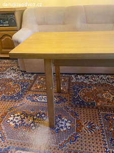 Konferencni stul