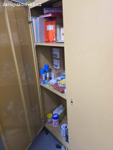 Kovová skříň do skladu či dílny