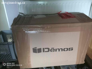 Krabice oblečení pro divku