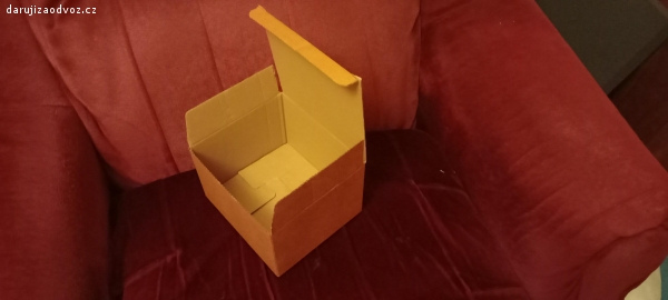 krabičky papírové. Krabičky 17 x 15 X10
Krabičky 33x24x10cm