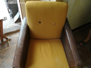 křesla a válenda