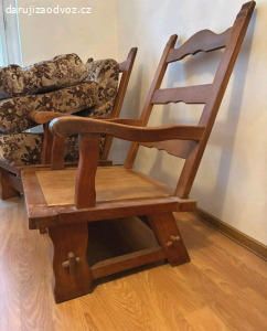 Křesla masivní
