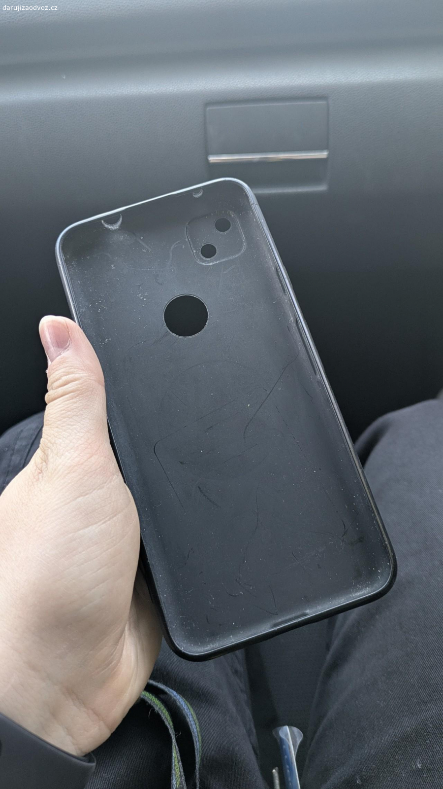 Kryt na pixel 4a. Daruji, Zahradní město