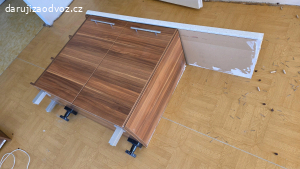 Kuchyňská skříňka s deskou