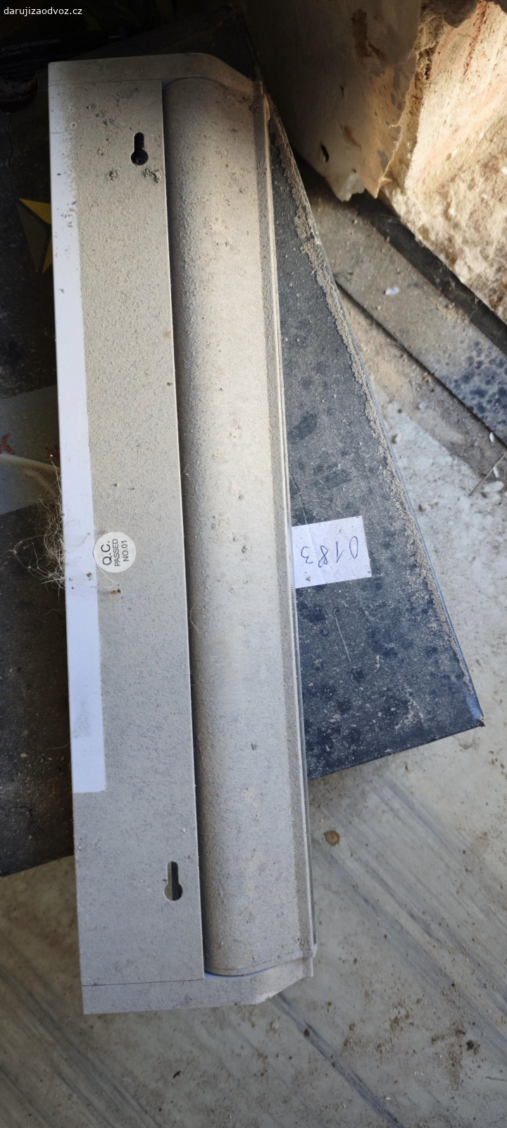 Kuchyňské svítidlo. Daruji funkční kuchyňské svítidlo