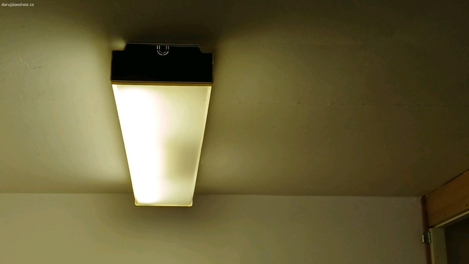 lampa - zářivka. Standardní lampa pro 2 trubicové 