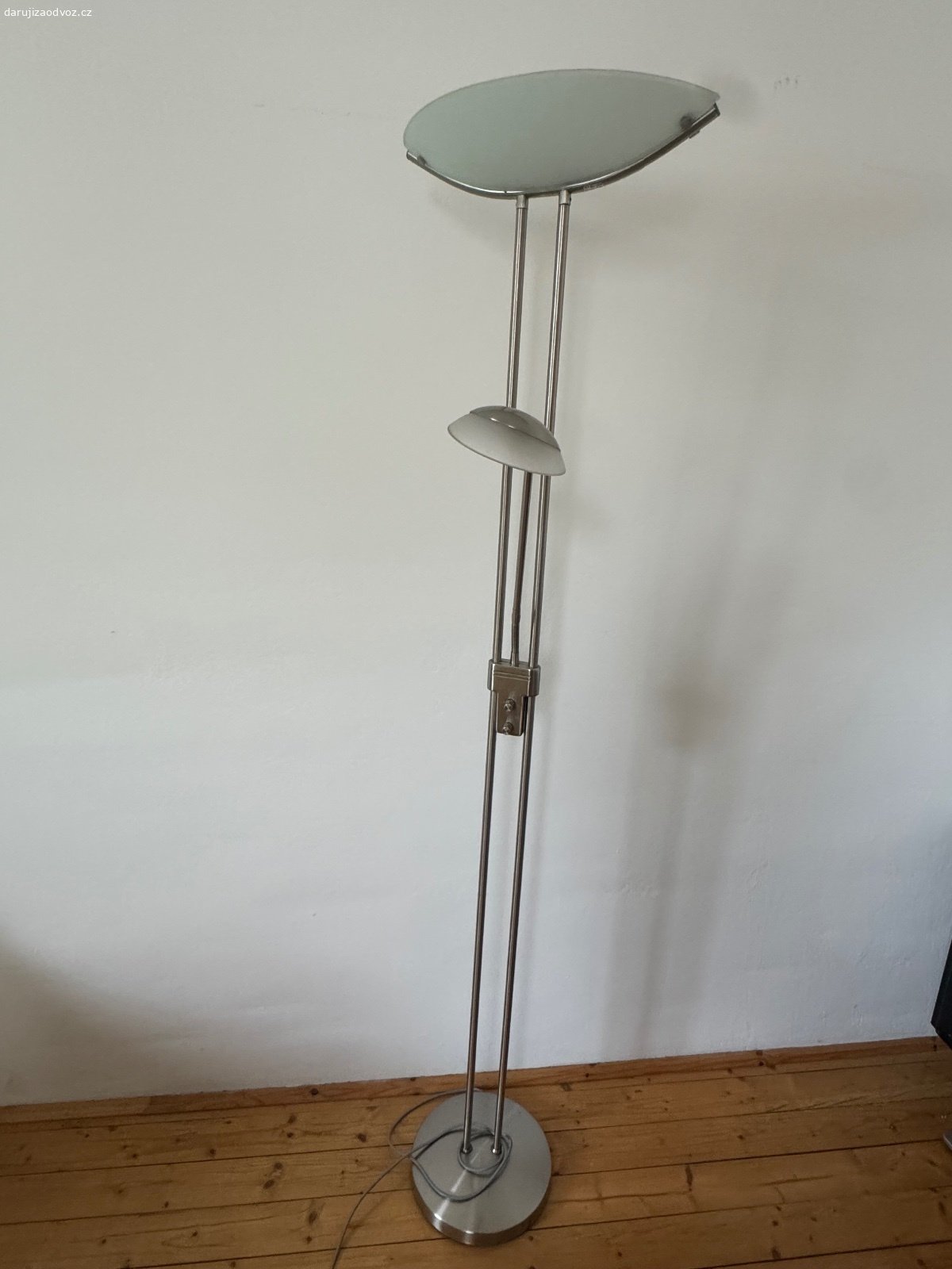 Lampa. Daruji lampu za odvoz, není poškozena, funkční
