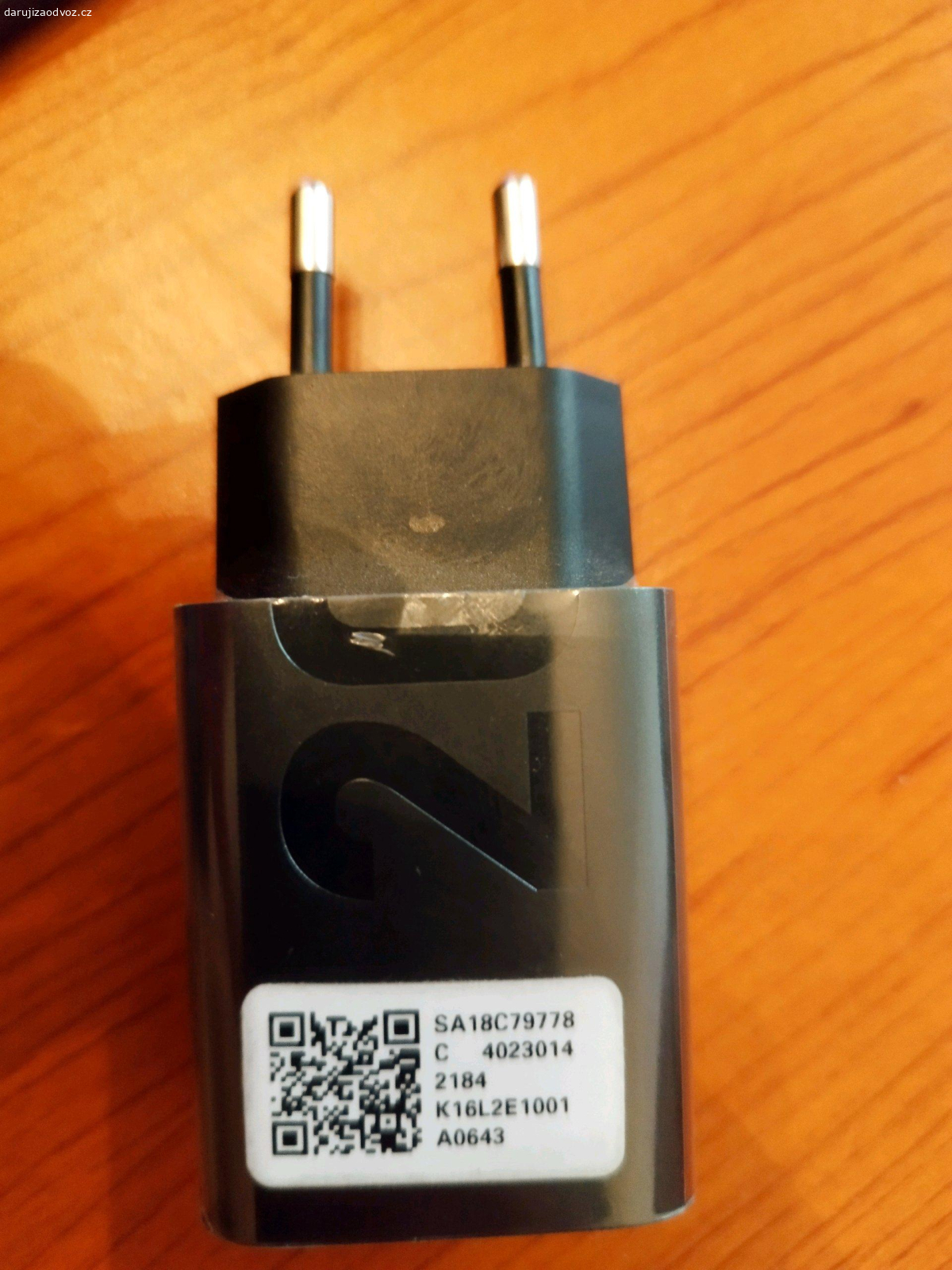 Lenovo tablet 4 gb. baterka uz je skoro k.o vydrží cca 30 min jinak bez poškození.
Posílám pouze přes zasilkovnu - poštovné předem na účet, jinak ani nepsat.