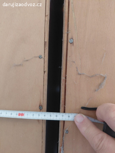 leštěné skříně