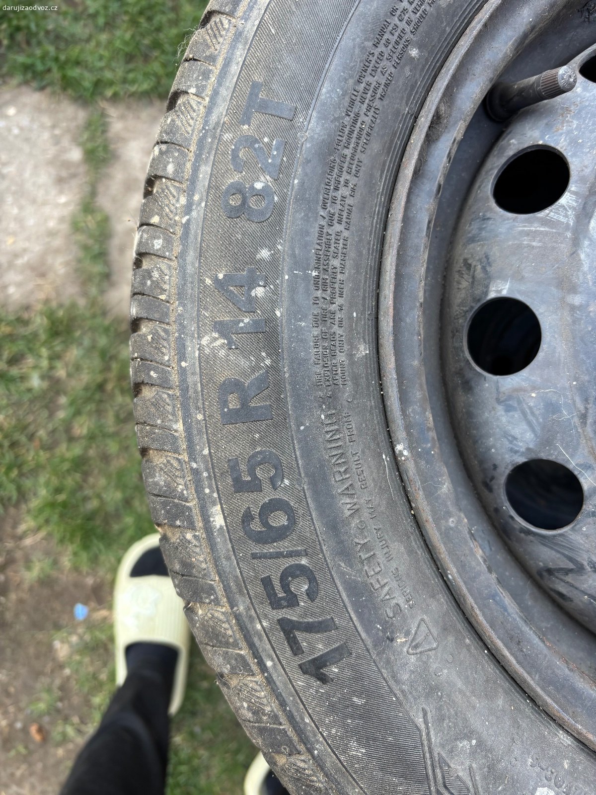 Daruji 4x pneu.175/65 R14. Daruji na doježdění letní pneumatiky i s disky
Mela jsem na Peugeot 206