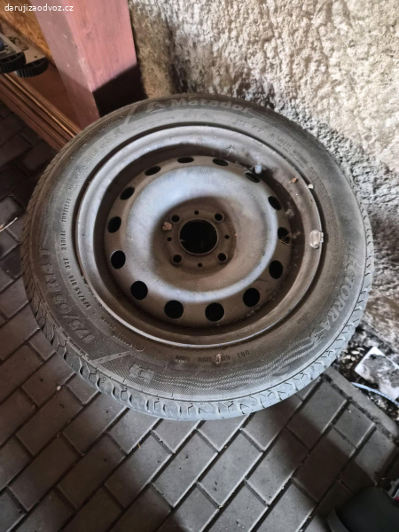 Daruji letní Pneumatiky na plecháčích