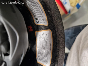 lyzarska/snb helma giro