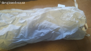 mantinel do dětské postýlky