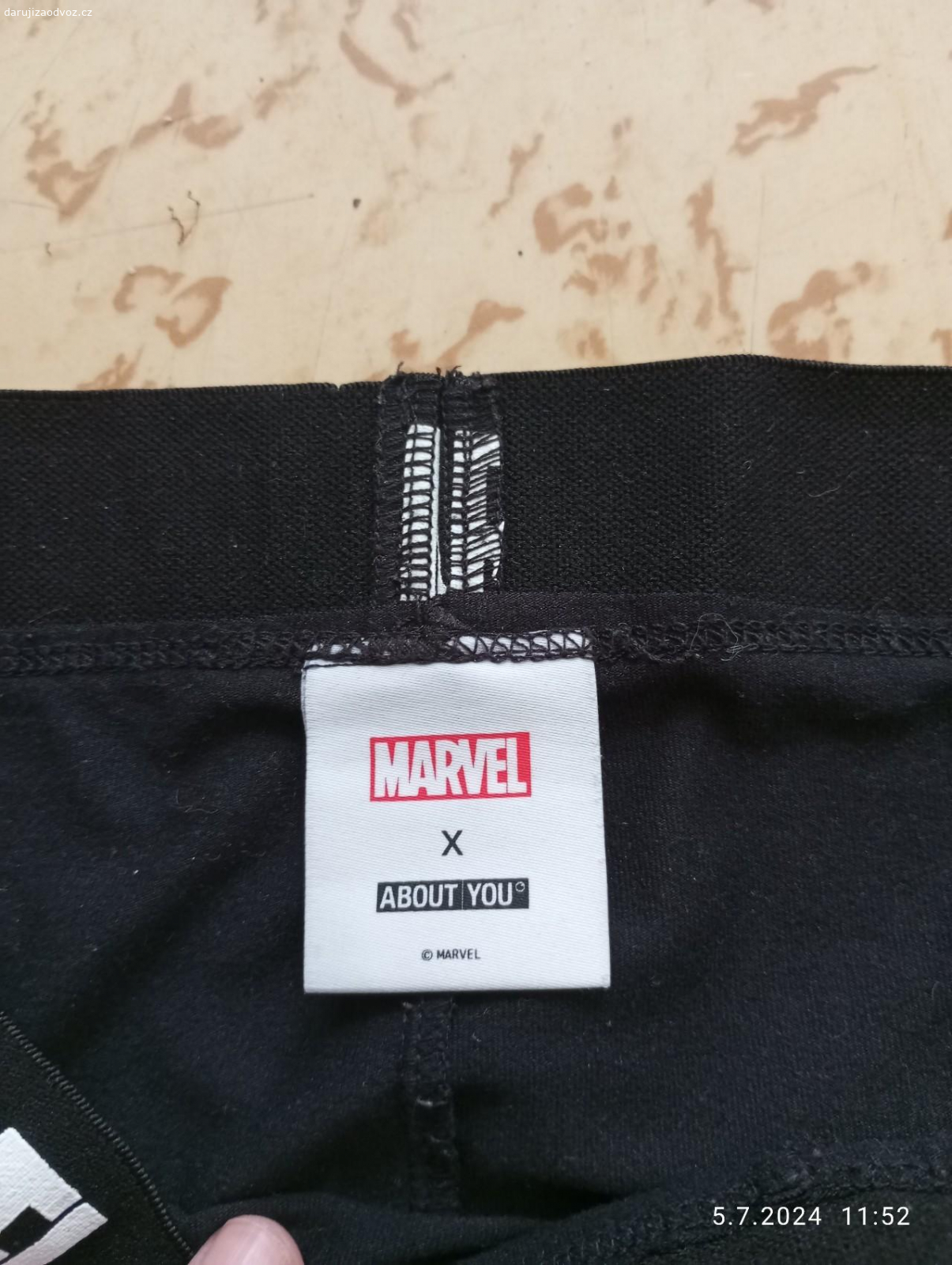 Marvel legíny. Marvel legíny vyměním za něco k jídlu