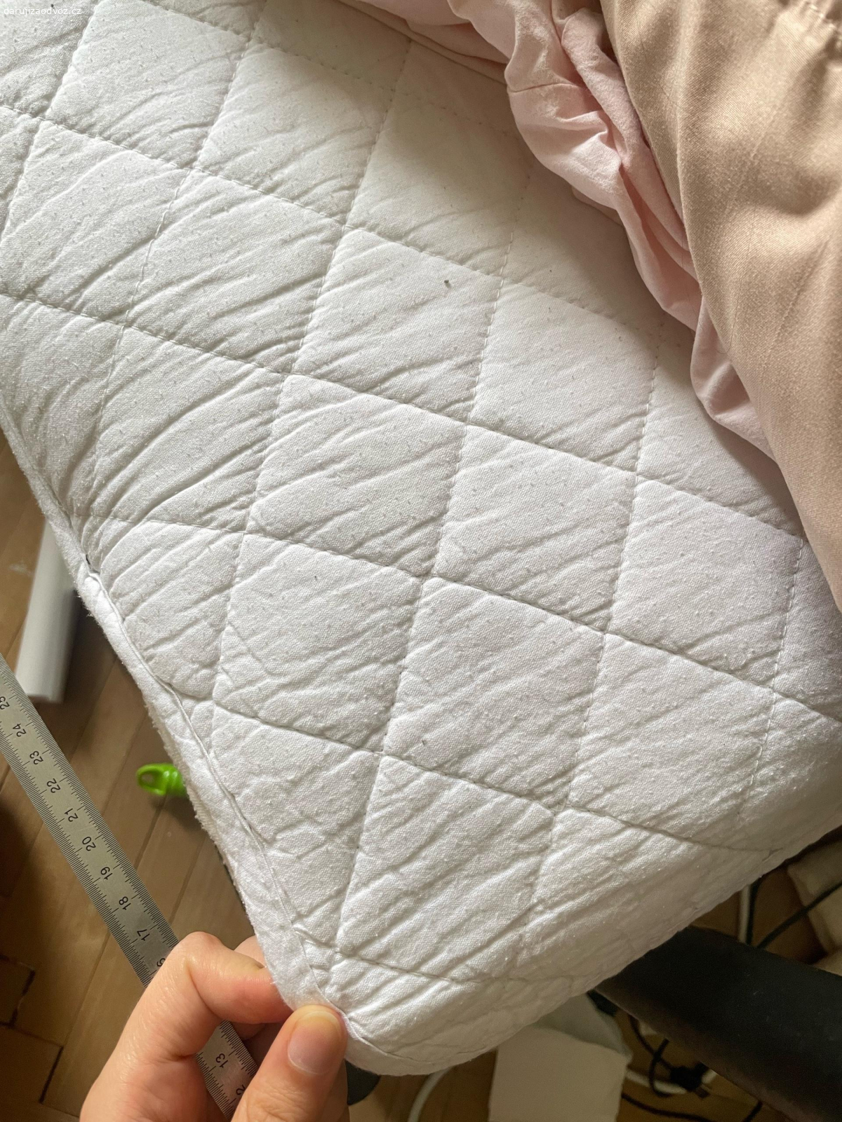 matrace 80*200*20  s toperem. matrace v perfektnim stavu. ortopedicka, oboustranná, čistá, s překryvkou jako toppper. prosim volat/sms. dam za odměnu ovocema…