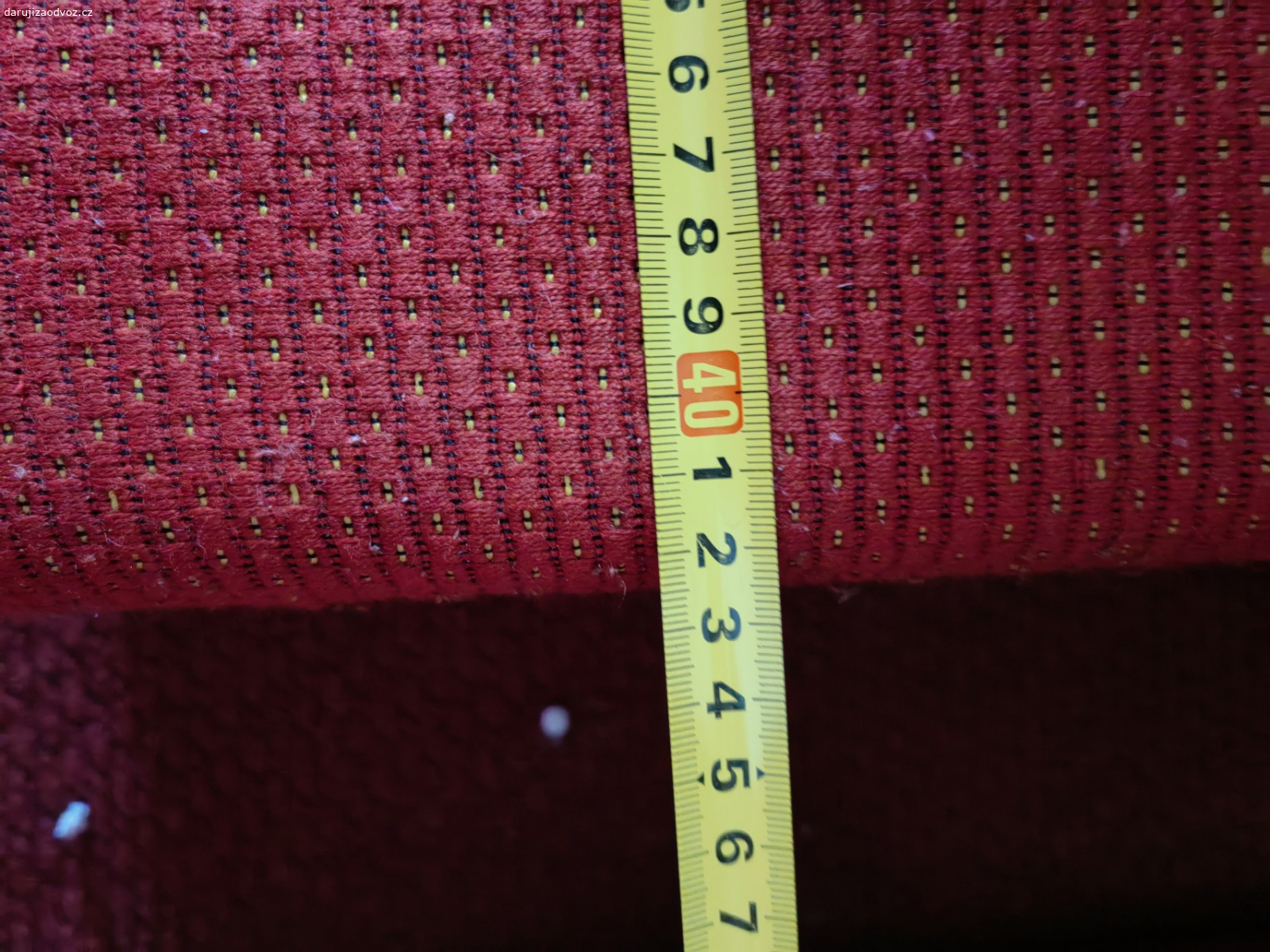 matrace. 3 ks matrací o rozměrech 63 cm x 43 cm, tloušťka 13 cm