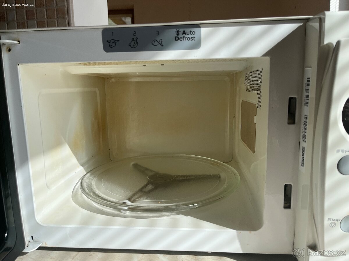 Mikrovlnná trouba Whirpool - daruji za odvoz. Dobrý den,

Nabízím za odvoz mikrovlnnou troubu Whirpool. Troba je stará, zažloutlá, funkční, viz fofo.