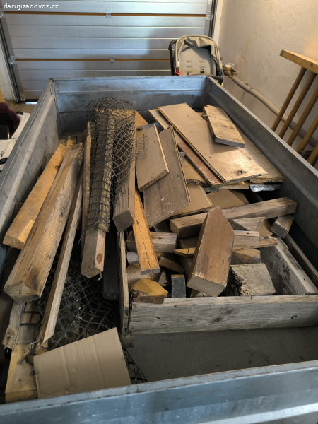 mix dřevo a dřevotříska