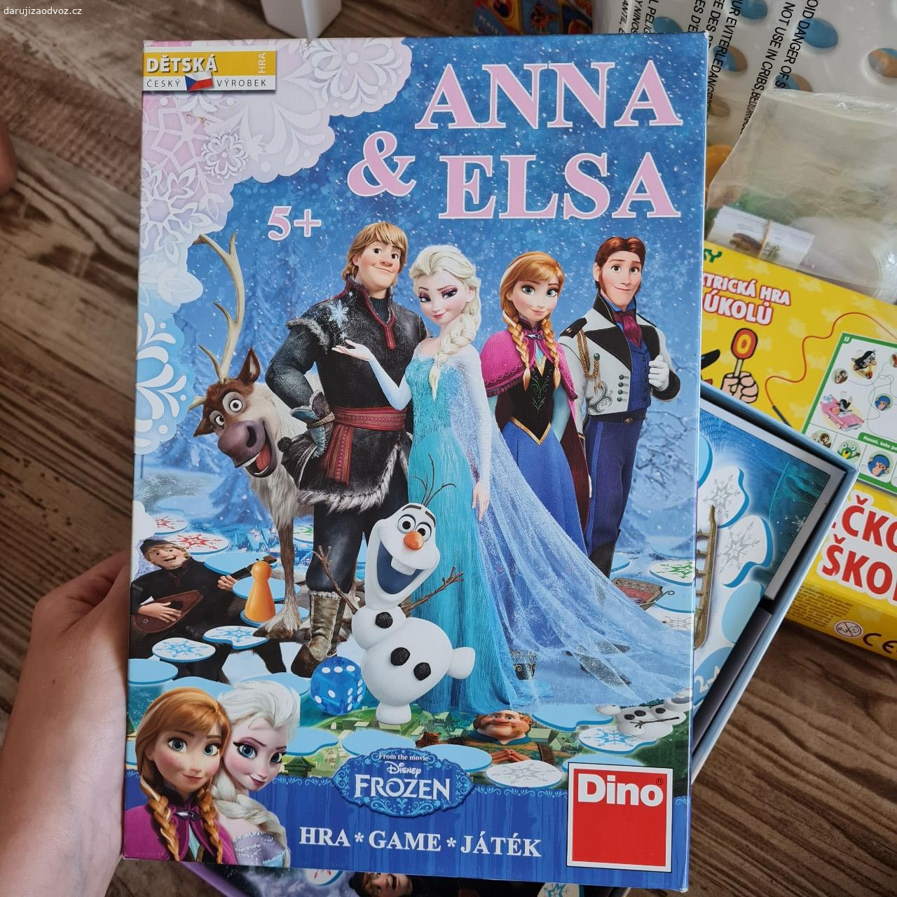 Mix věci pro děti. Elsa lepena, bez kostky.

Předání Praha 12