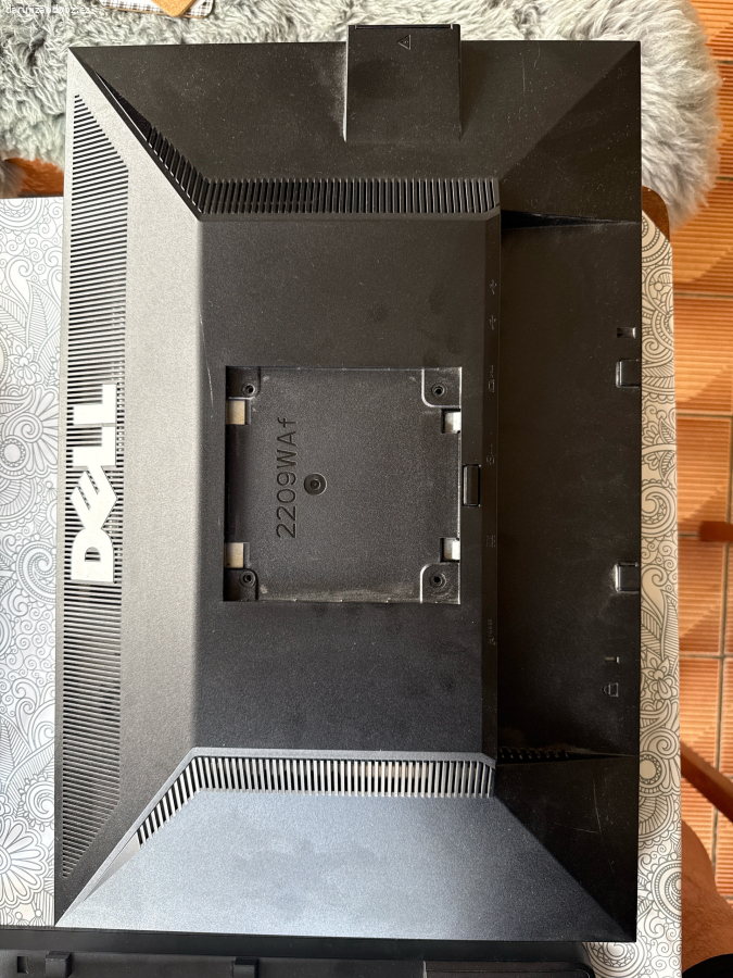 Monitor DELL 2209WAf